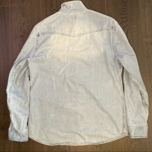 Guess Large Denim Shirt - Picture 2 of 7